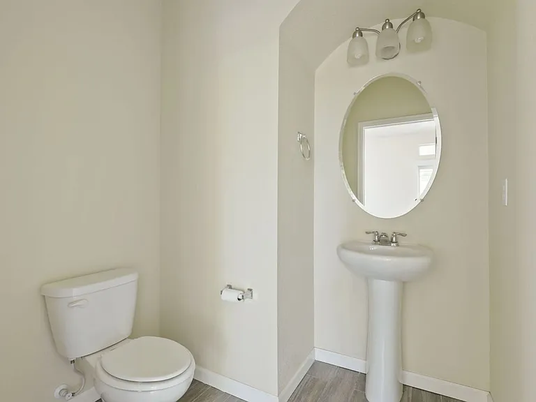 8085 E 21st Ave — Photo 5