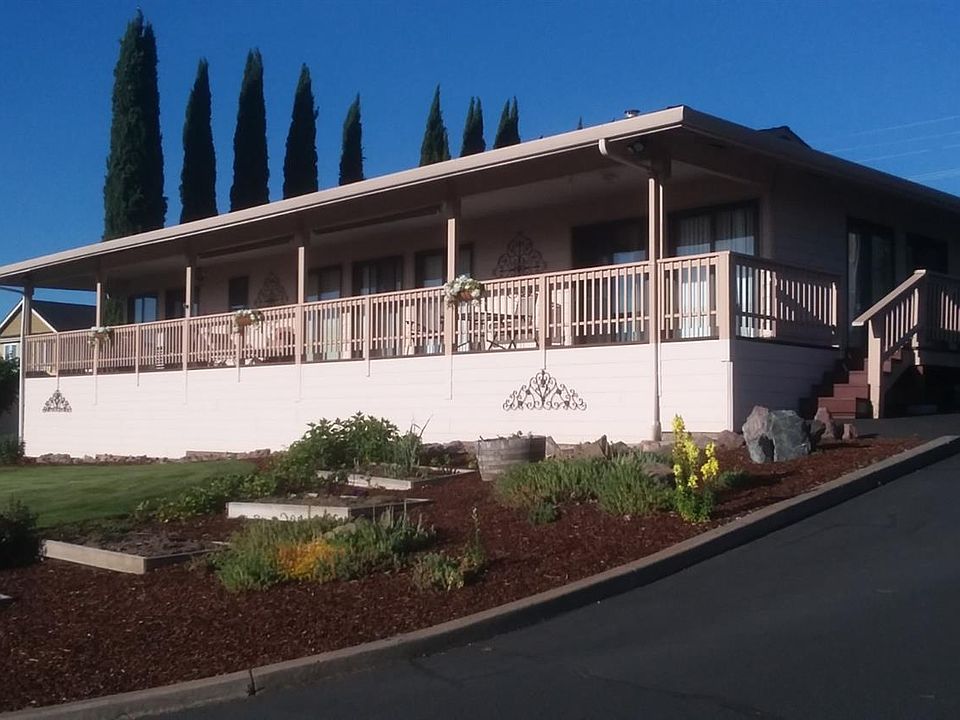 1st image of 1080 Callaway Dr