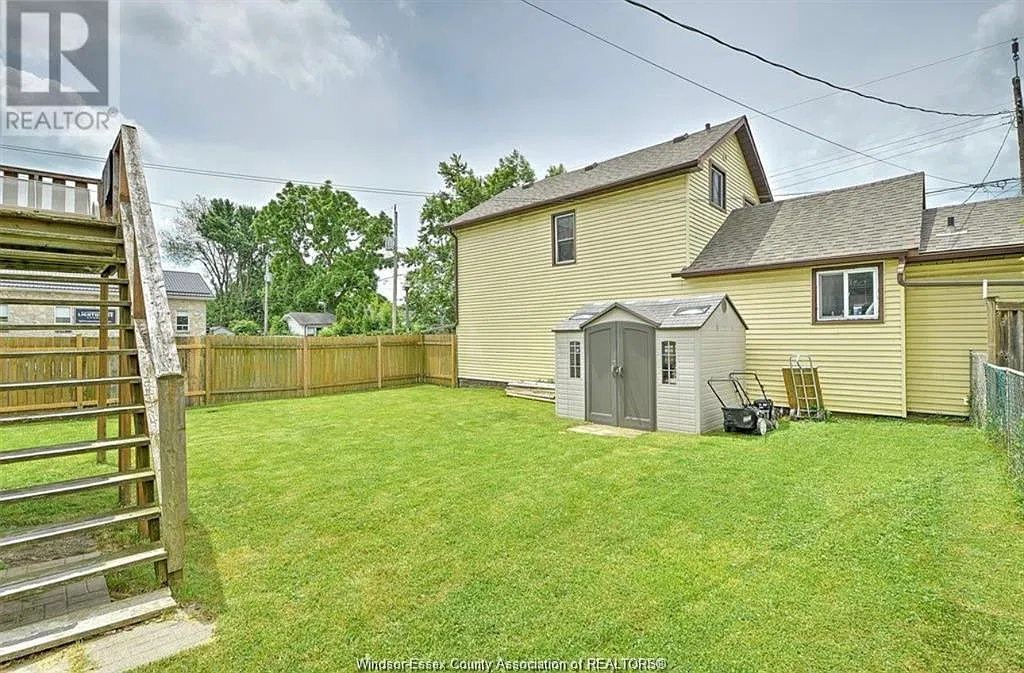 3 bed, $2,000 — Photo 2
