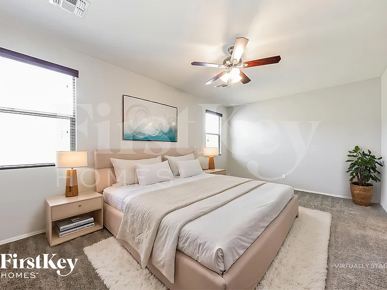 18068 W Tina Ln — Photo 11
