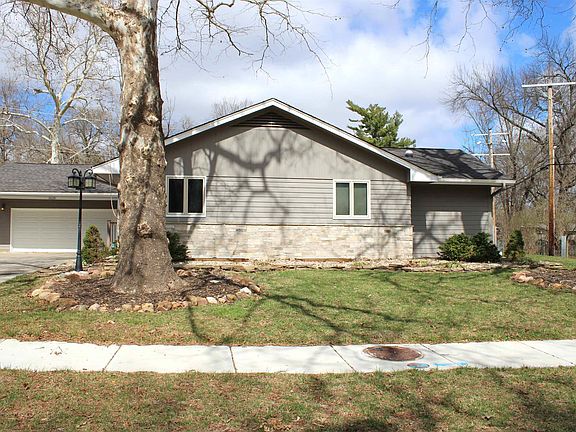 2nd image of 1610 SW Withdean Rd