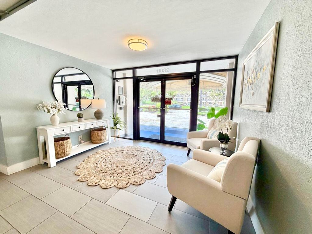 2800 N Palm Aire Drive Unit 404, photo 8