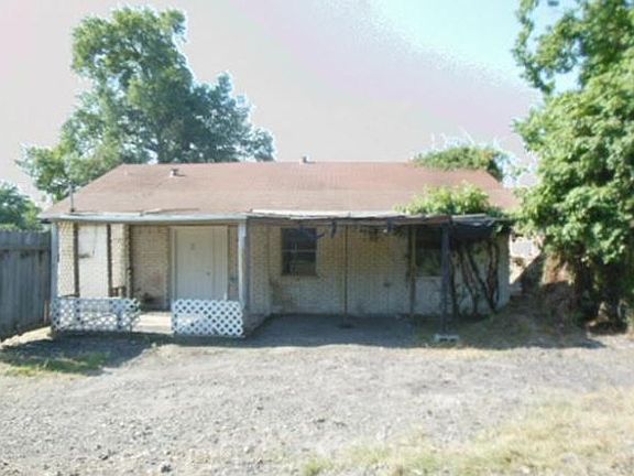5th image of 415 Magnolia Ave