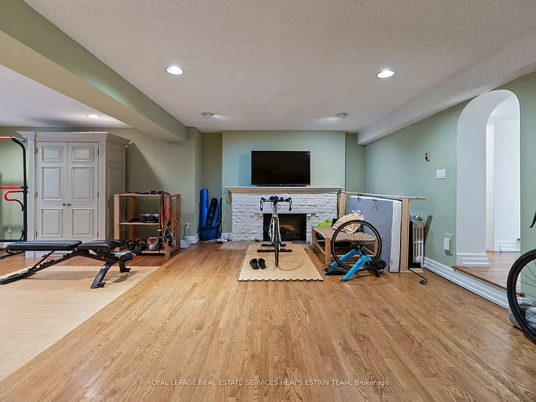65 Highland Ave — Photo 41