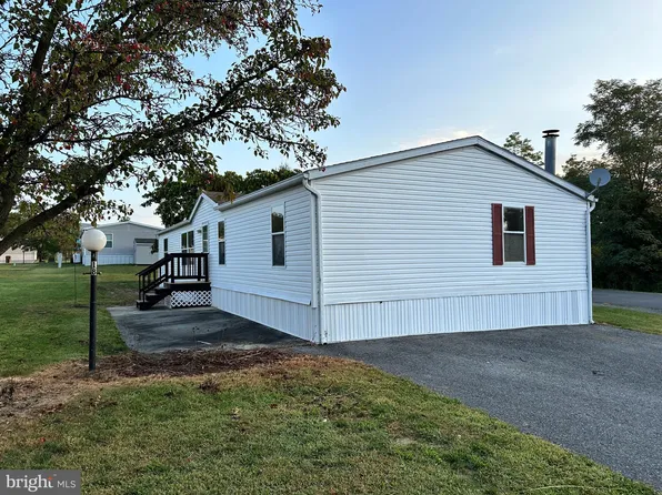 18 Country View Est, Newville, PA 17241