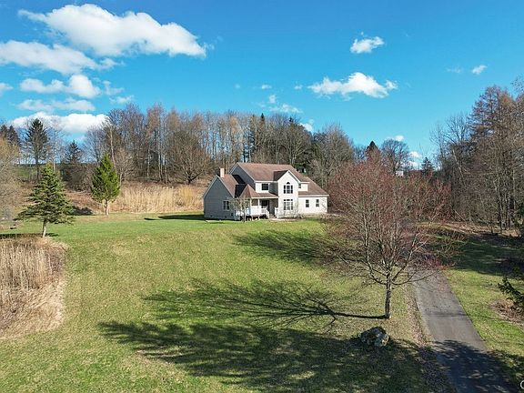 3rd image of 1786 Preston Hill Rd