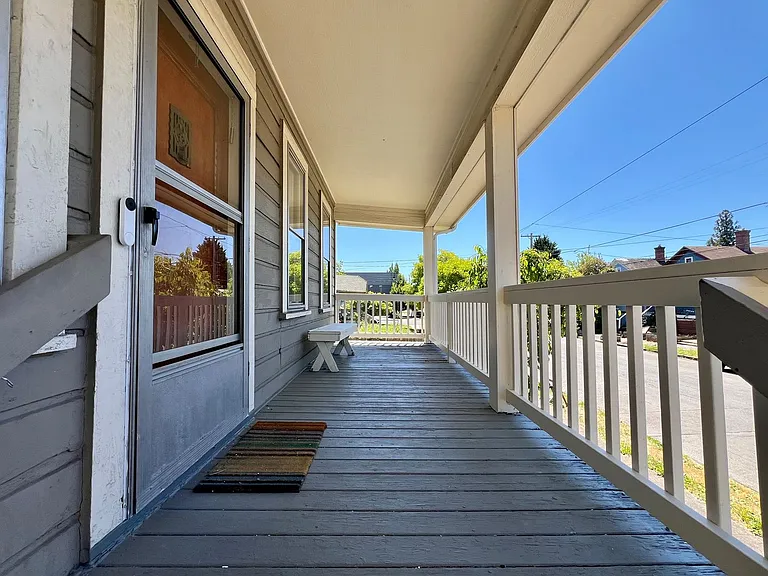 2916 SE 17th Ave — Photo 3