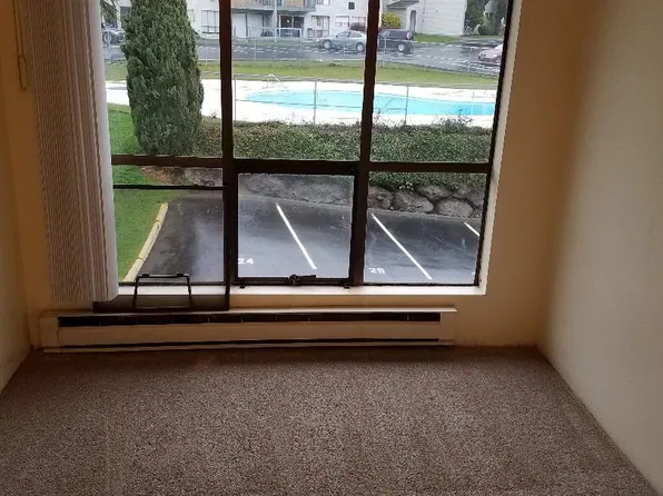15138 65th Ave S APT 120, Seattle, WA 98188