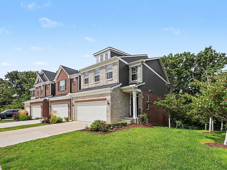 1st image of 692 Peppermint Dr
