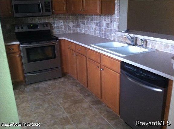 3rd image of 2244 Bayhill Dr