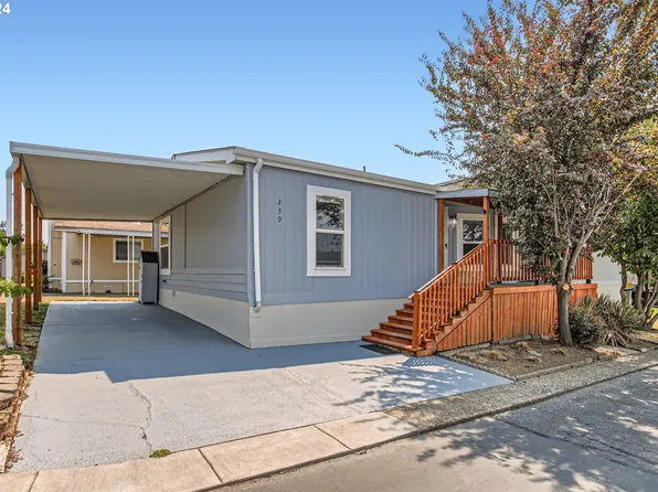 12450 SW Fischer Rd Unit 223, Tigard, OR 97224