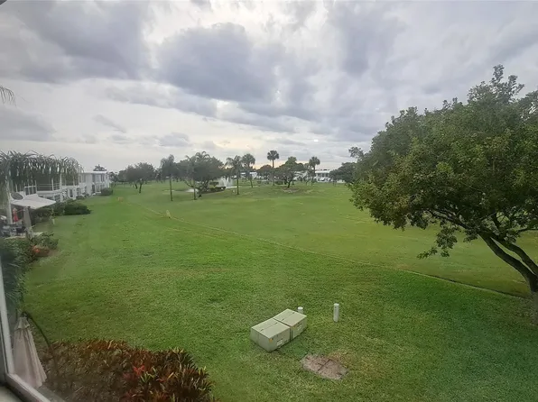 2851 E Golf #202, Pompano Beach, FL 33064