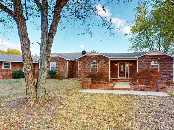 194 Old Camargo Rd, Fayetteville, TN 37334
