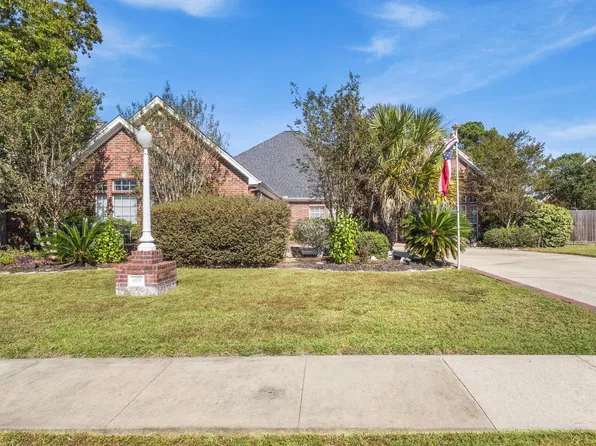 6035 Grand Ct, Orange, TX 77630