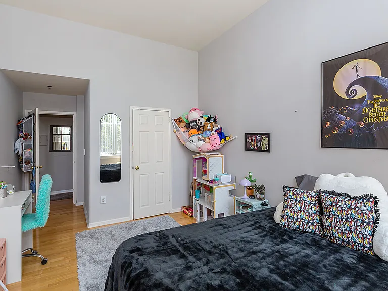 262 Main St #203 — Photo 19