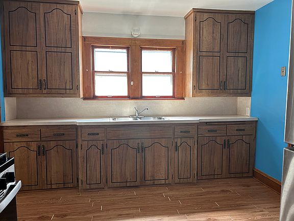 4th image of 4151 N 48th St