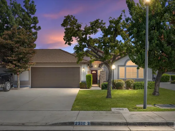 2300 Melbourne Ln APT 3, Bakersfield, CA 93309