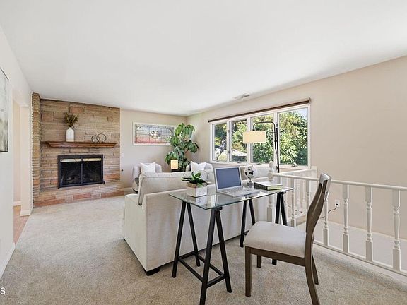 3rd image of 379 Foothill Dr