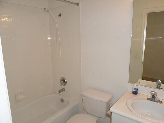 3rd image of 980 Summit Lake Dr #980