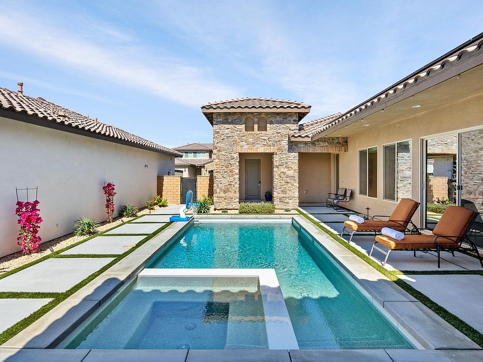 Private Pool and Spa