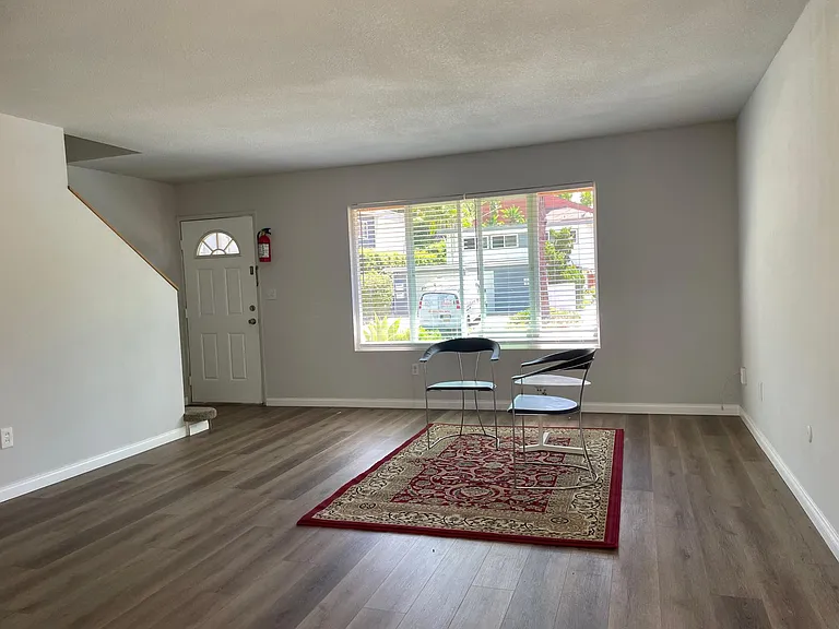 Living room, 15 ft x 19 ft.