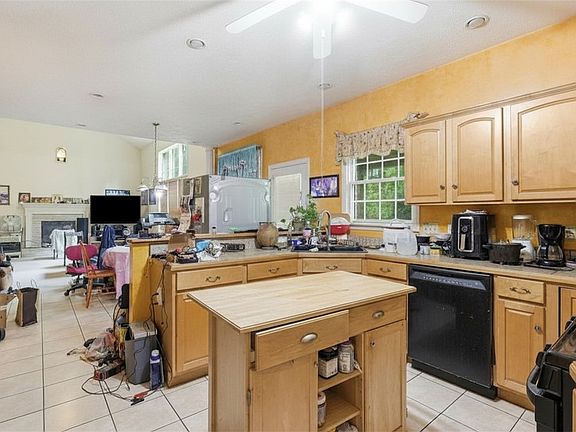4th image of 106 Conestoga Dr