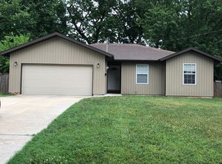 1940 S Missouri Ave, Springfield, MO 65807