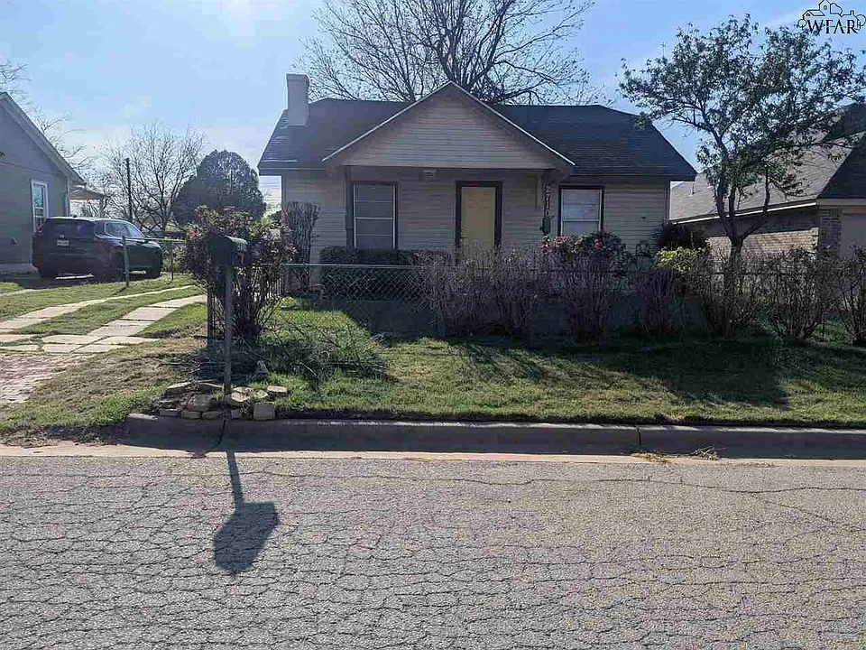 2710 Sherman Rd