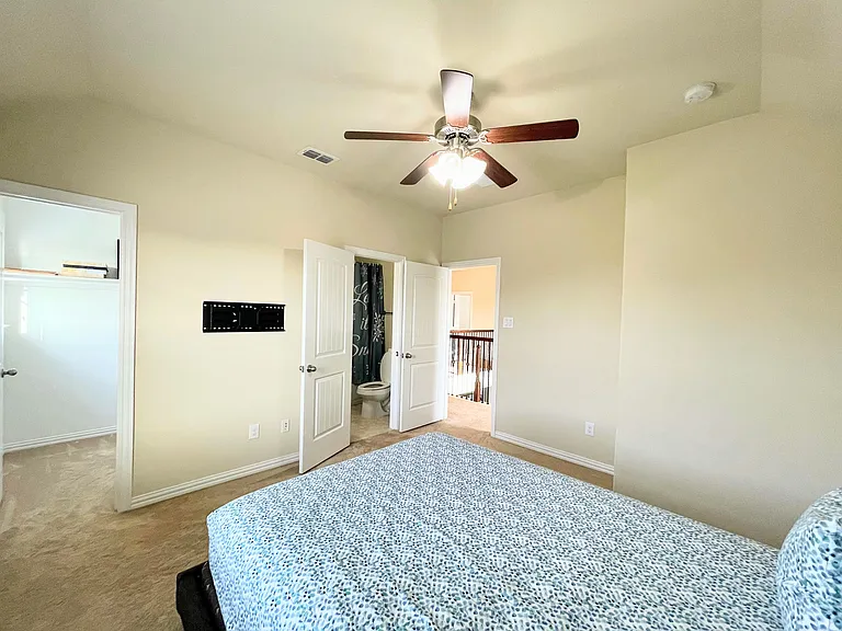 11513 Morrow Ln — Photo 32