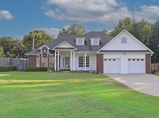 702 Honeysuckle Hills Ct, Redfield, AR 72132