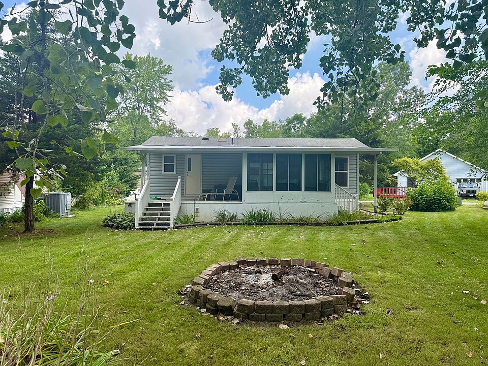 1st image of 214 Walleye Cir