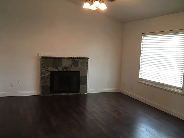 913 Shadow Mountain Pl — Photo 11