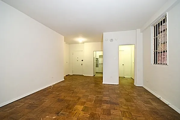 Sold by MNS | media 12