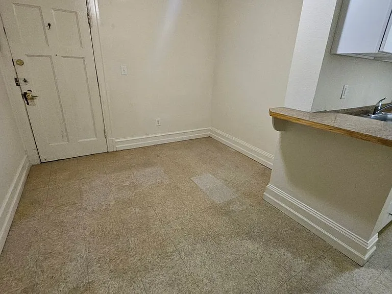 Hudson House — Photo 18