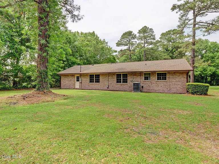 4010 Lake Ave — Photo 24