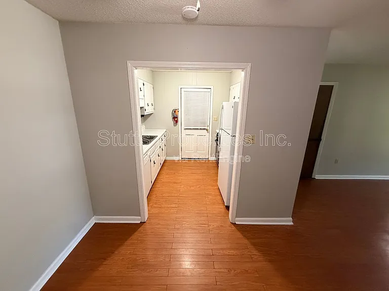 Darby Place Apartments — Photo 29
