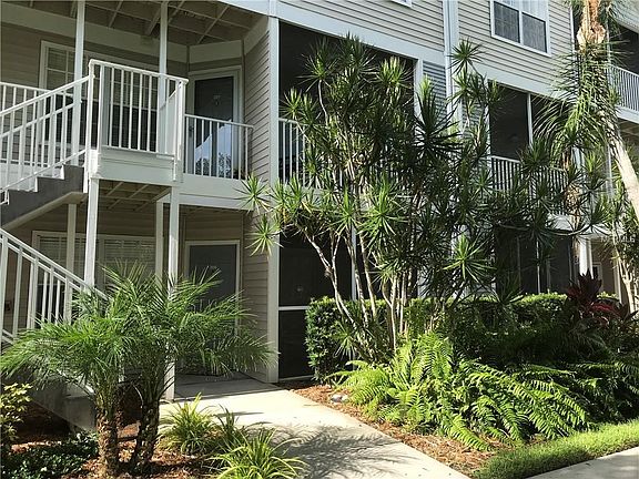3rd image of 850 S Tamiami Trl APT 206