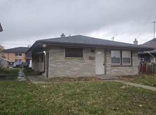 5661 N 98th St, Milwaukee, WI 53225