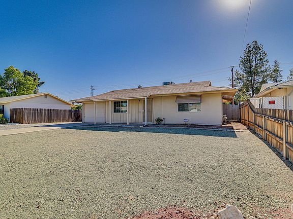 2nd image of 709 La Puente Dr