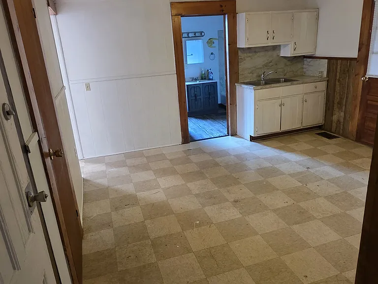 34 Union St #1 — Photo 3