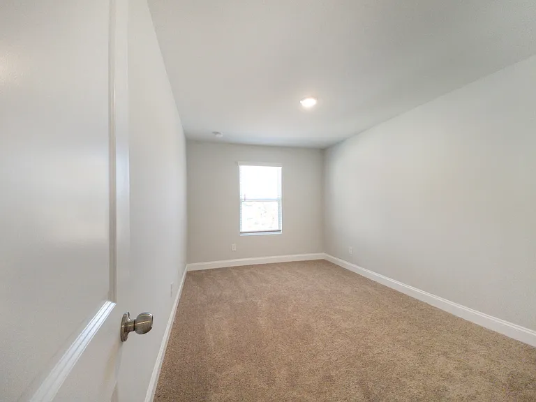 1839 Catawba Ave — Photo 10
