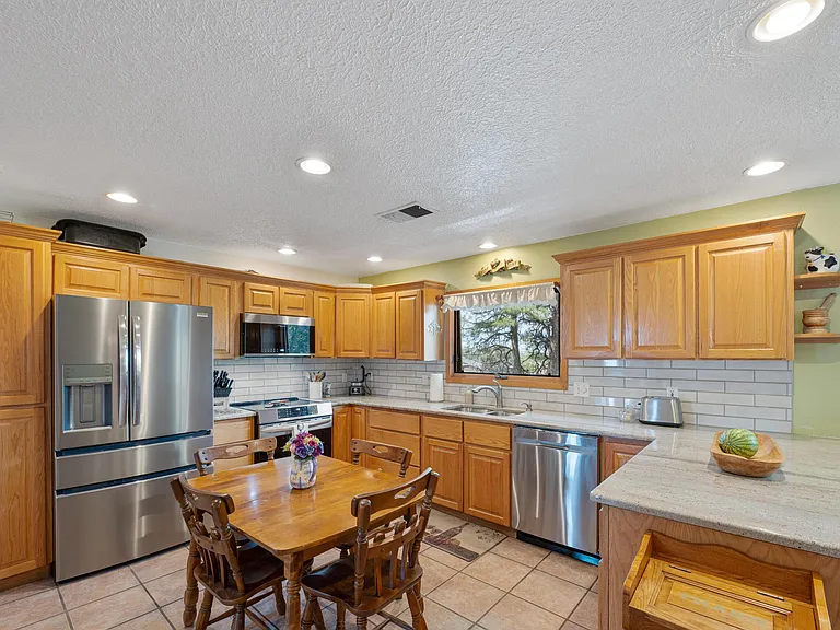 3615 Horacio Ct NE — Photo 6