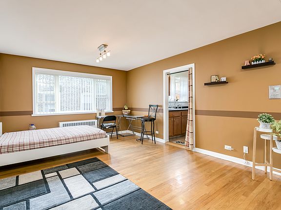 4th image of 6244 N Francisco Ave APT 3AE