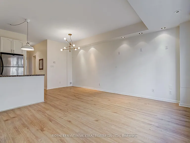 80 Carr St #Townhouse 31 — Photo 4