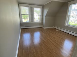 3 Highland St #8, Woonsocket, RI 02895