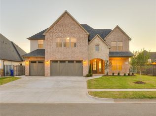 3104 Rolling Woods Dr, Norman, OK 73072