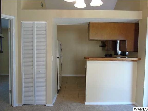 4th image of 2904 Robinwood Ln