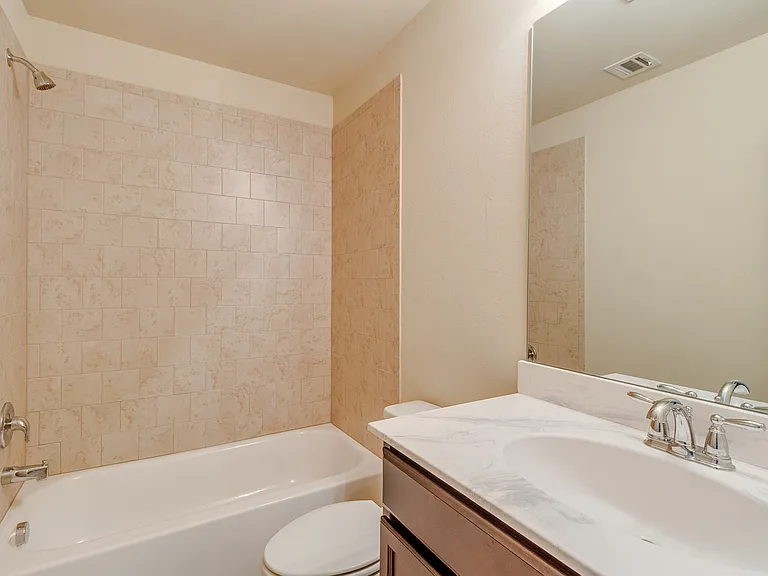 7336 NW 148th St — Photo 26