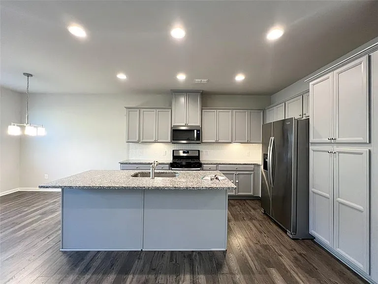 1865 Parkades Path SW — Photo 5