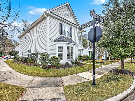 2nd image of 2353 Grandiflora Blvd